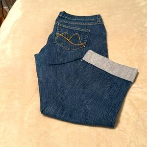 New York & Company Cuffed Crop Blue Jeans Size 6